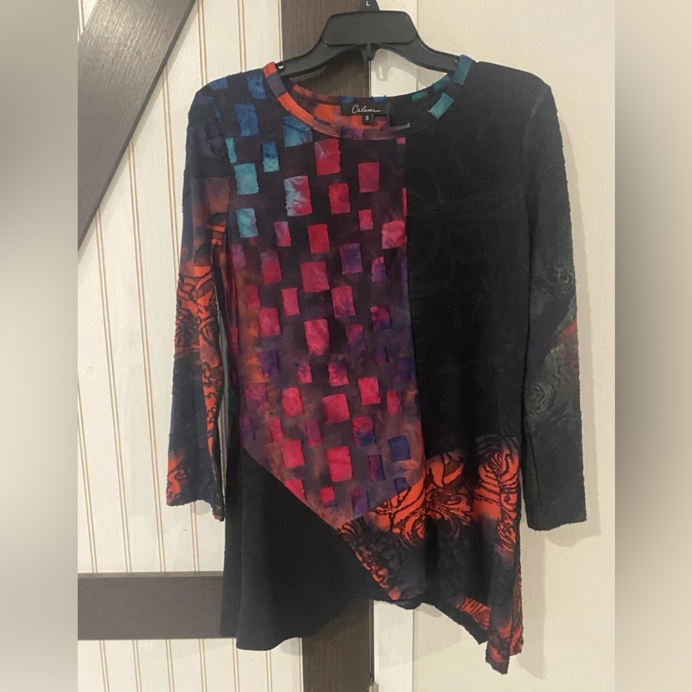 Calessa Womens Top Small Black Red Blue Stretchy Boho Handkerchief Hem